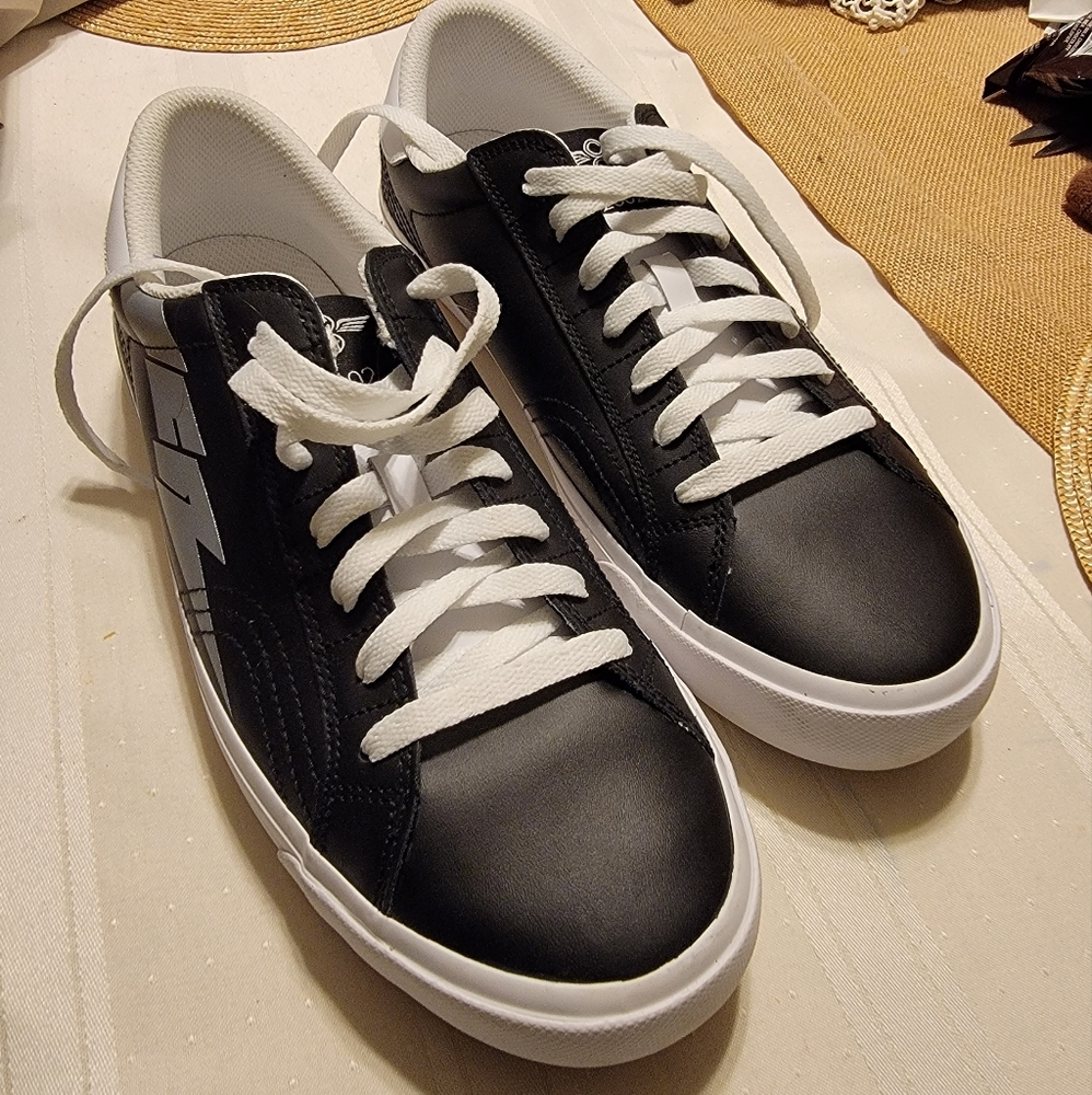 Mens Sz 11 Creative recreation Tennis Shoes Streetware Skater  EUC